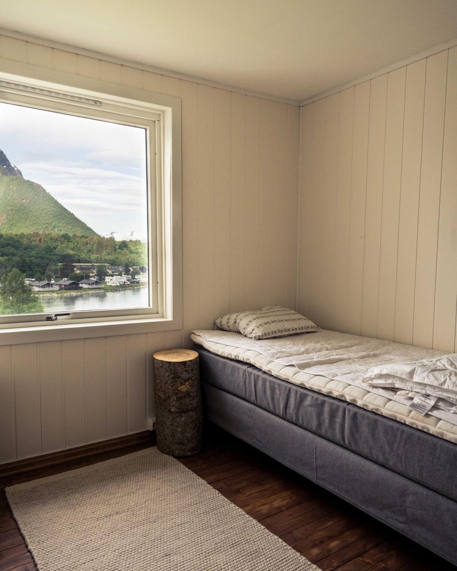 Villa Vertical - Room Skorgedalen Andalsnes Luaran gambar